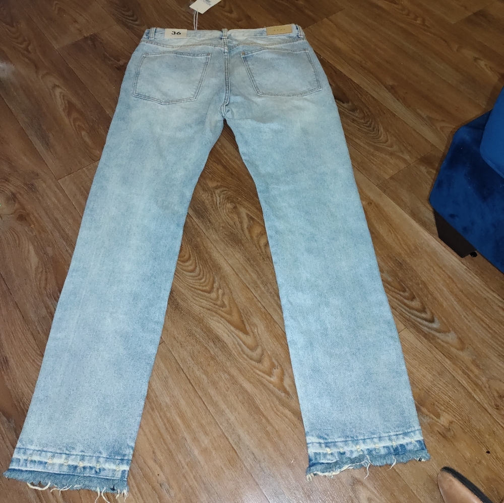 Jeans - Picture 3 of 5
